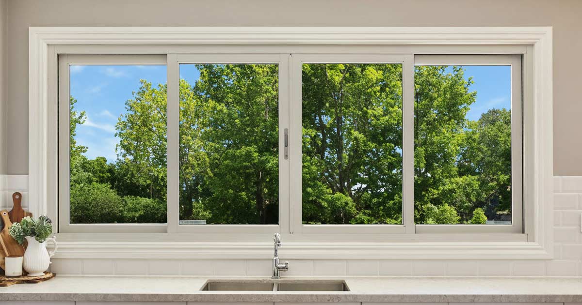 https://www.bayviewwindows.ca/images_blog/slider-window-long.jpg